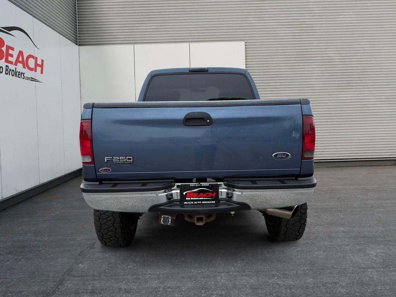 2004 Ford Super Duty F-250 XLT, BACKUP CAMERA, STEERING WHEEL CONTROLS, TAILGATE STEP, RUNNING BOARDS, TOW PACKAGE, POWER MIRRORS, ALL WEATHER FLOOR MATS, AUX, ADJUSTABLE PETALS, OLD BUT COULD BE NEW TO YOU! Norfolk VA