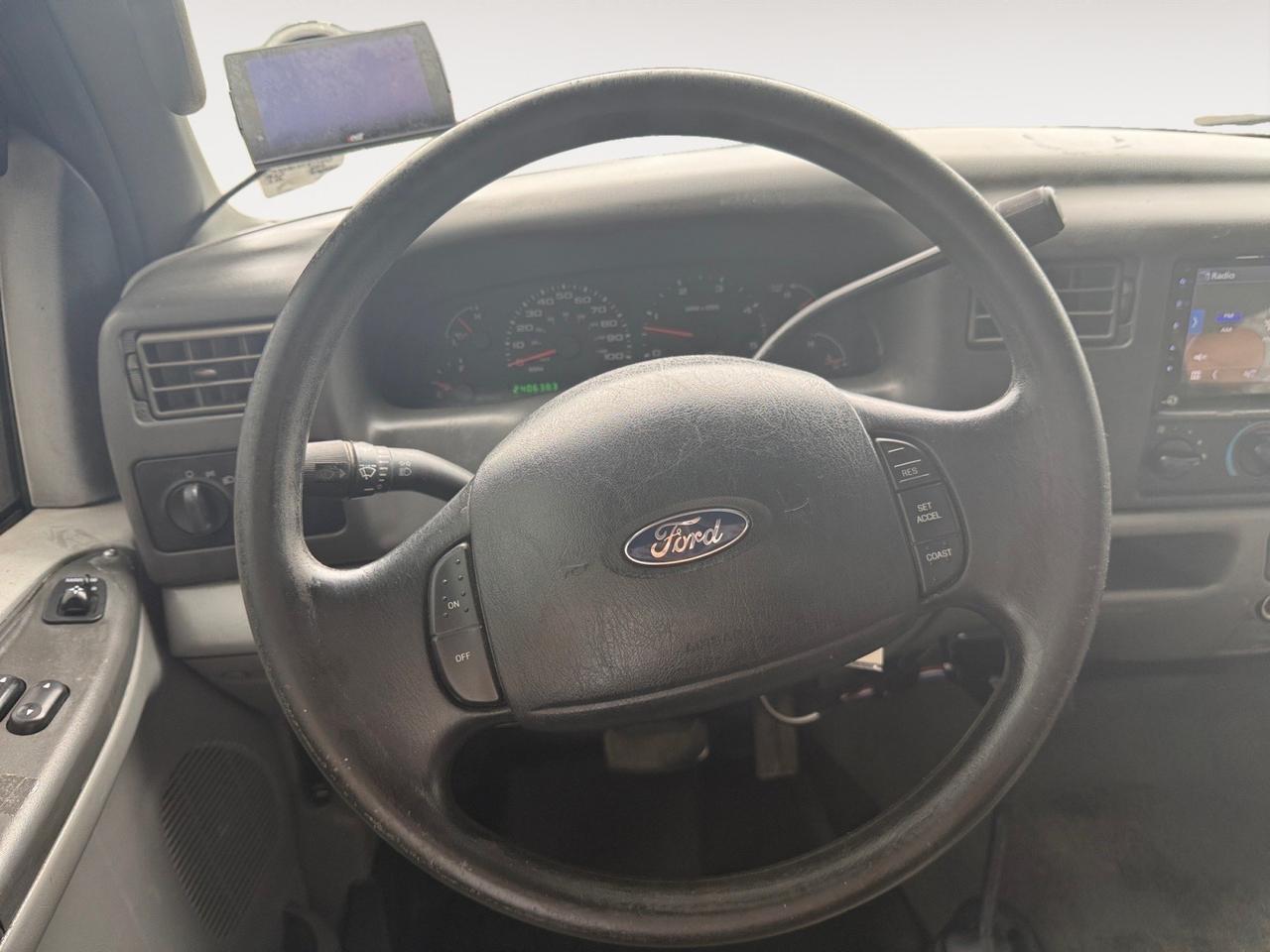 2004 Ford Super Duty F-250 XLT, BACKUP CAMERA, STEERING WHEEL CONTROLS, TAILGATE STEP, RUNNING BOARDS, TOW PACKAGE, POWER MIRRORS, ALL WEATHER FLOOR MATS, AUX, ADJUSTABLE PETALS, OLD BUT COULD BE NEW TO YOU! Norfolk VA