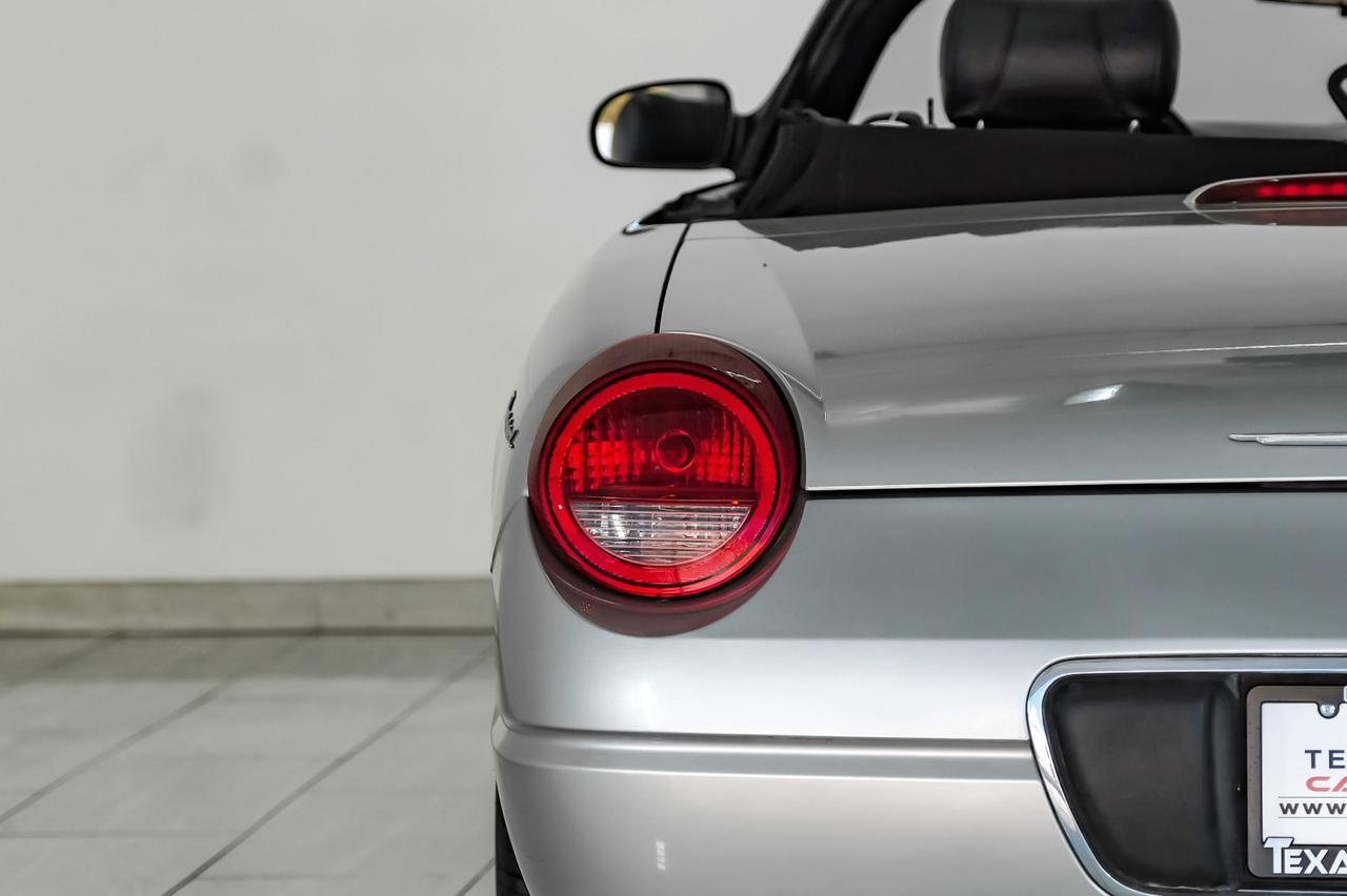 2004 Ford Thunderbird DELUXE AUTOMATIC LEATHER SEATS LEATHER STEERING WHEEL CRUISE CONTROL ALLOY Carrollton TX