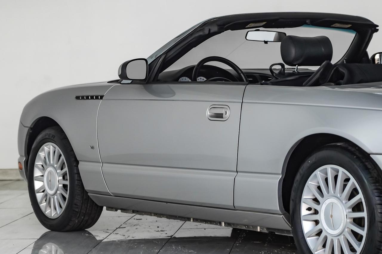 2004 Ford Thunderbird DELUXE AUTOMATIC LEATHER SEATS LEATHER STEERING WHEEL CRUISE CONTROL ALLOY Carrollton TX