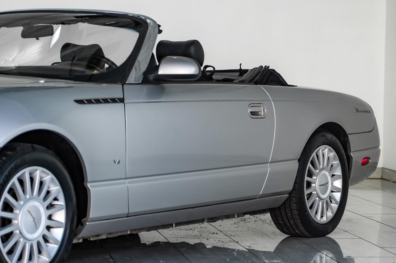 2004 Ford Thunderbird DELUXE AUTOMATIC LEATHER SEATS LEATHER STEERING WHEEL CRUISE CONTROL ALLOY Carrollton TX