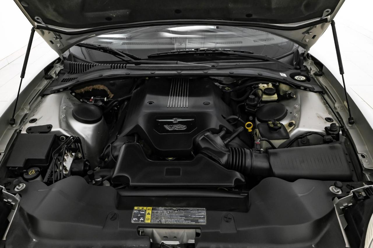 2004 Ford Thunderbird DELUXE AUTOMATIC LEATHER SEATS LEATHER STEERING WHEEL CRUISE CONTROL ALLOY Carrollton TX