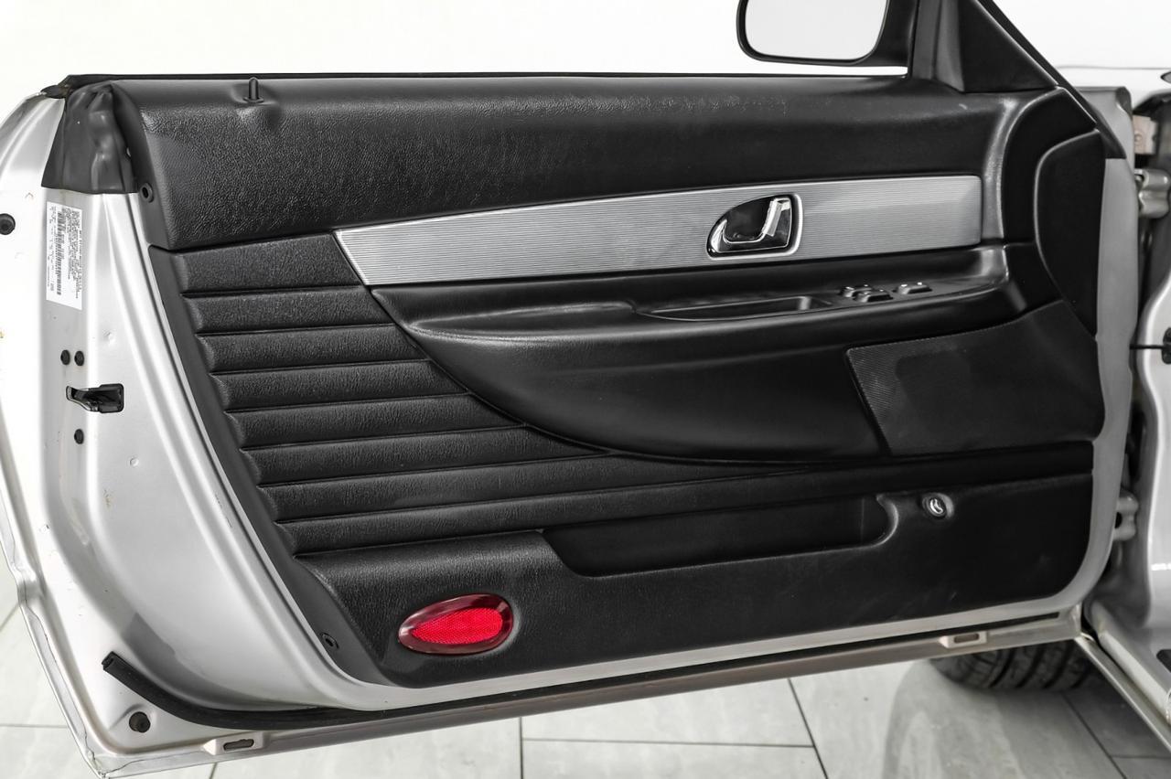 2004 Ford Thunderbird DELUXE AUTOMATIC LEATHER SEATS LEATHER STEERING WHEEL CRUISE CONTROL ALLOY Carrollton TX