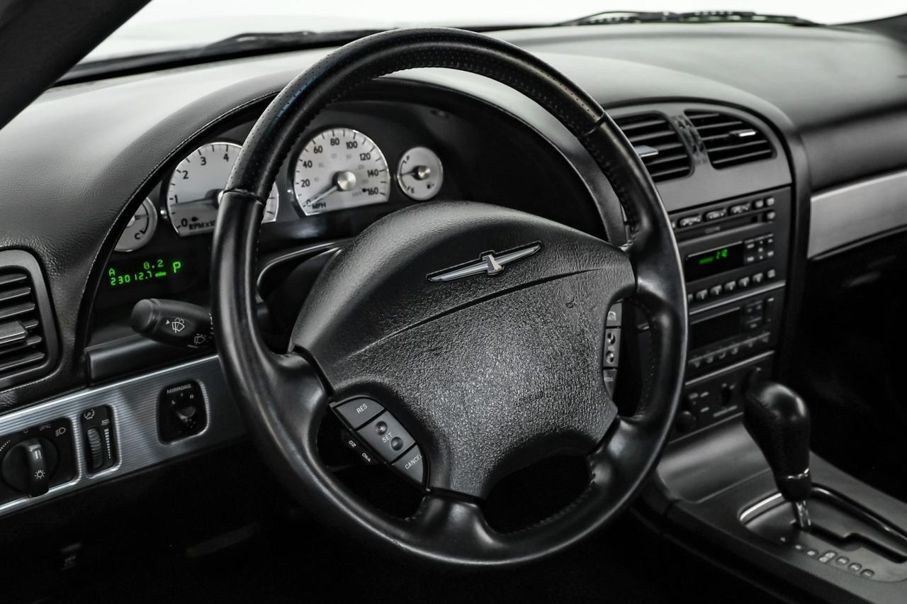2004 Ford Thunderbird DELUXE AUTOMATIC LEATHER SEATS LEATHER STEERING WHEEL CRUISE CONTROL ALLOY Carrollton TX