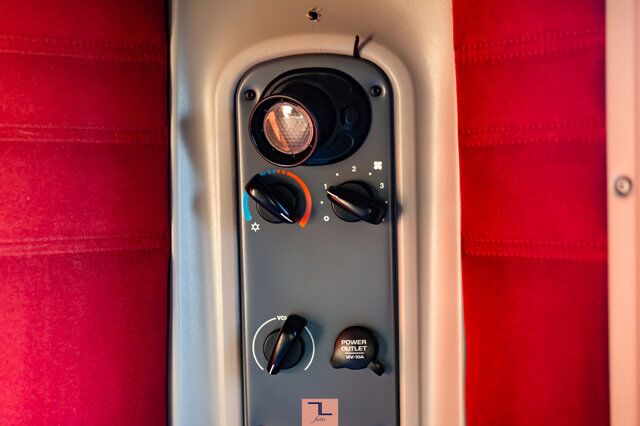 2004 Freightliner Columbia Tractor Sleeper Red Deer AB