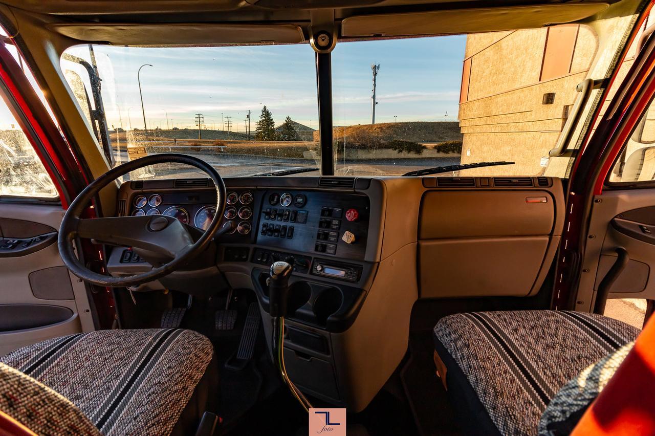 2004 Freightliner Columbia Tractor Sleeper Red Deer AB