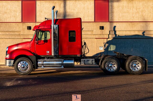 2004 Freightliner Columbia Tractor Sleeper Red Deer AB