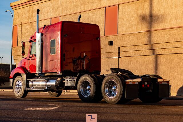 2004 Freightliner Columbia Tractor Sleeper Red Deer AB