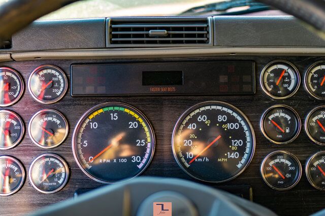 2004 Freightliner Columbia Tractor Sleeper Red Deer AB