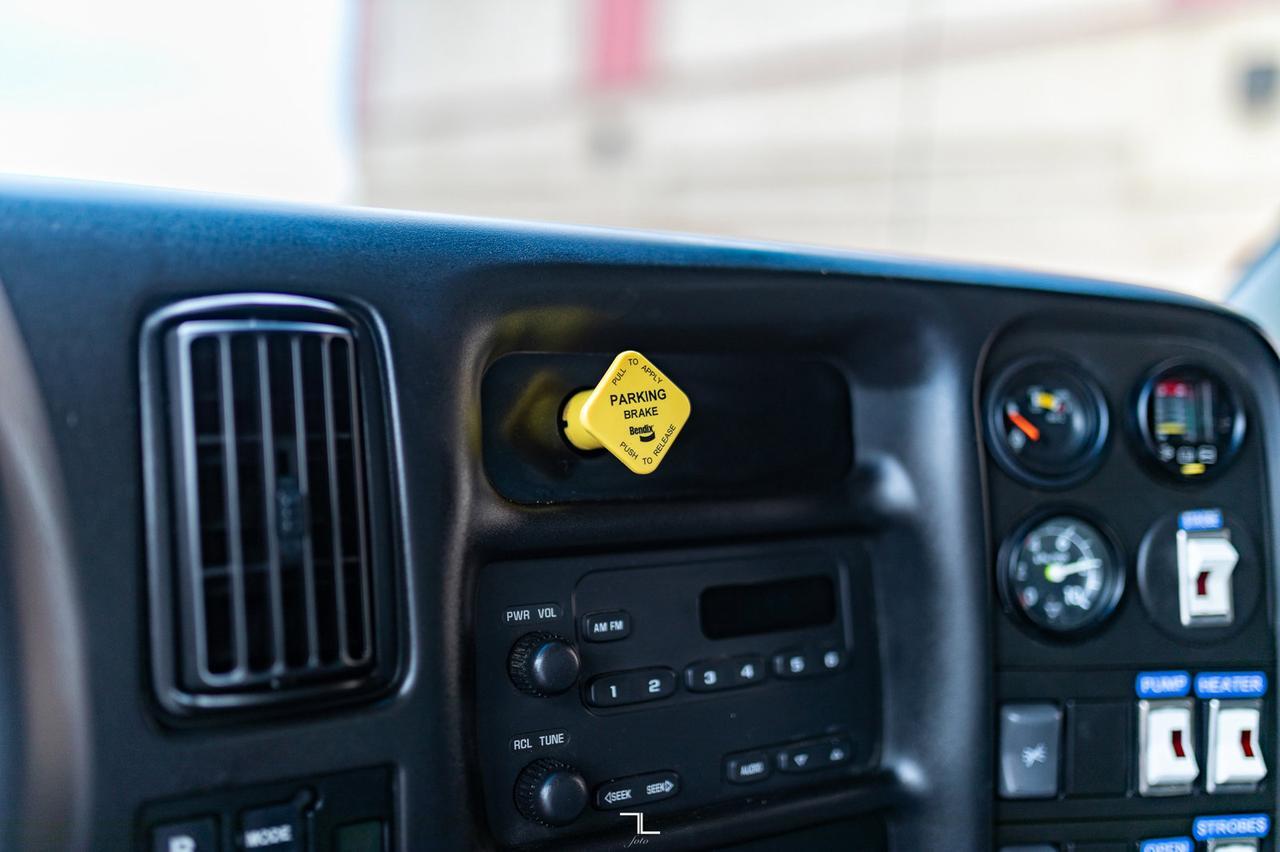 2004 GMC C7500 Dump Truck Diesel Red Deer AB