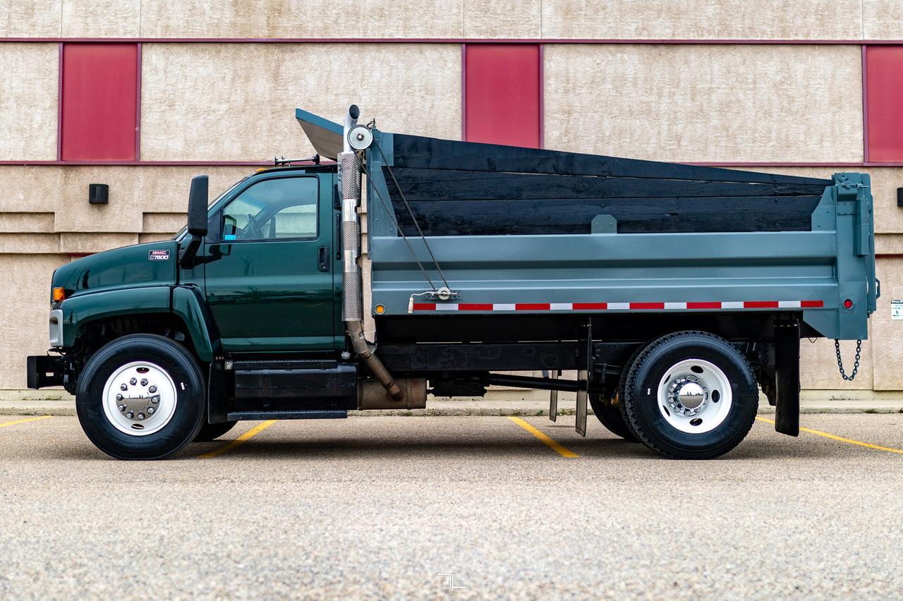 2004 GMC C7500 Dump Truck Diesel Red Deer AB