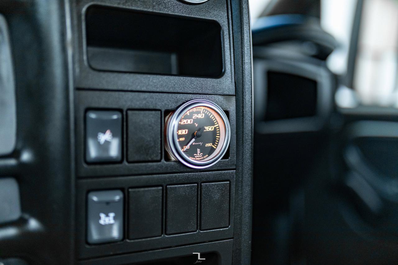 2004 GMC C7500 Topkick Reg Cab 12 Ft Dump Box Red Deer AB