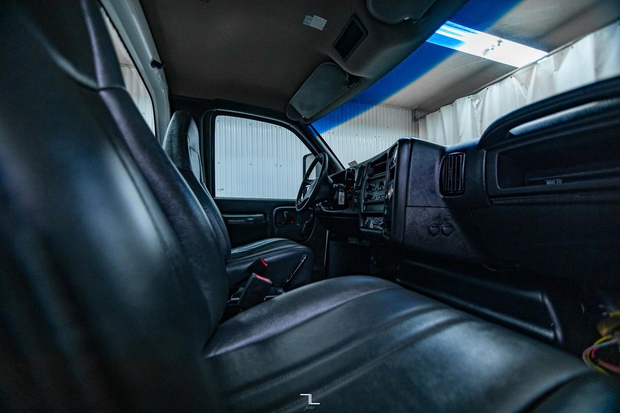 2004 GMC C7500 Topkick Reg Cab 12 Ft Dump Box Red Deer AB