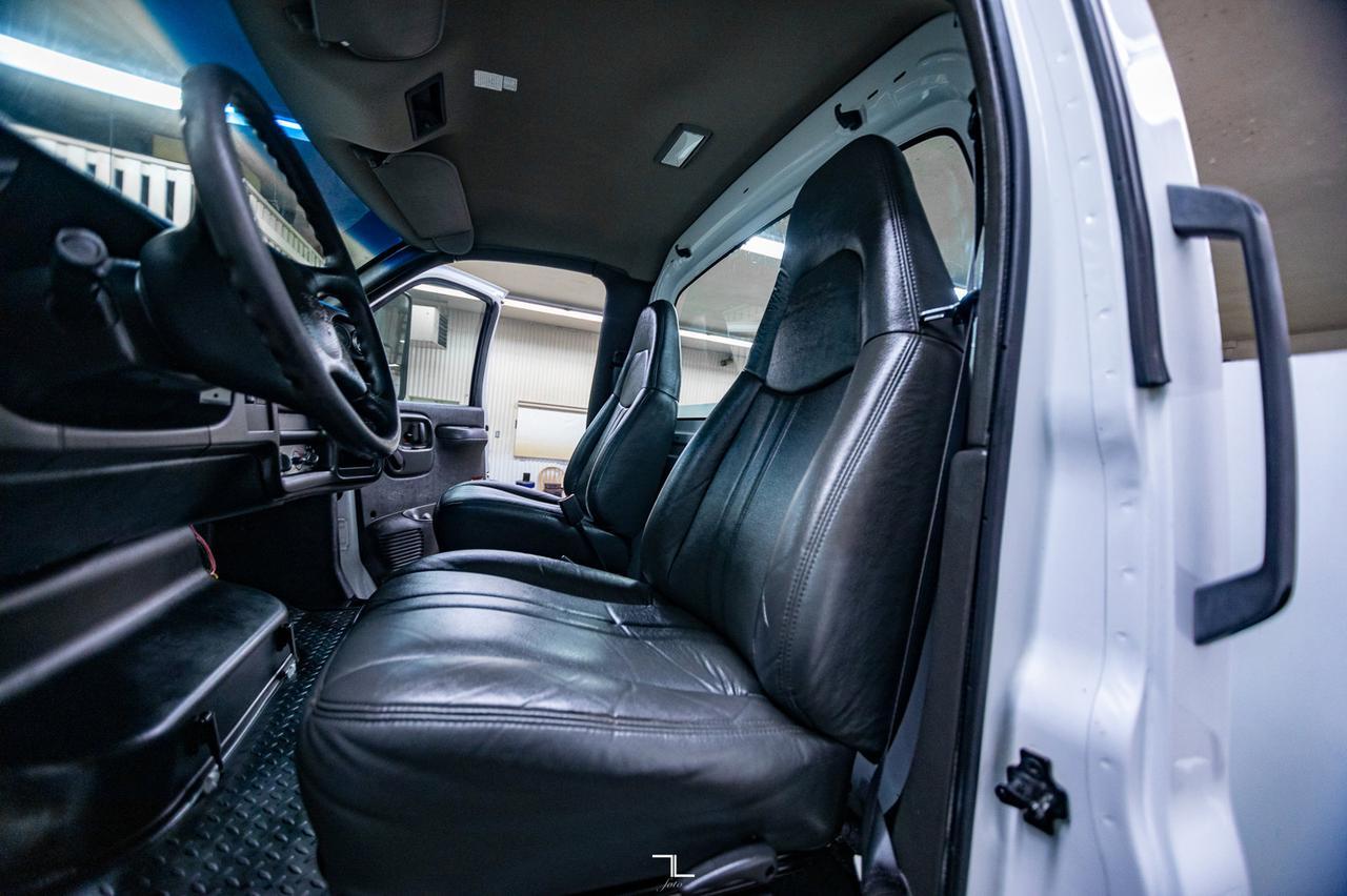 2004 GMC C7500 Topkick Reg Cab 12 Ft Dump Box Red Deer AB