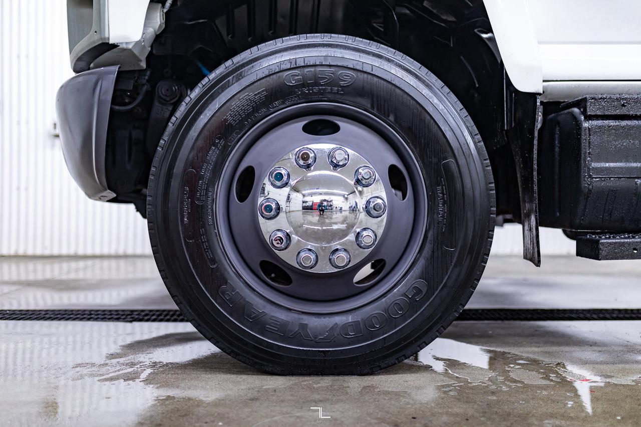 2004 GMC C7500 Topkick Reg Cab 12 Ft Dump Box Red Deer AB