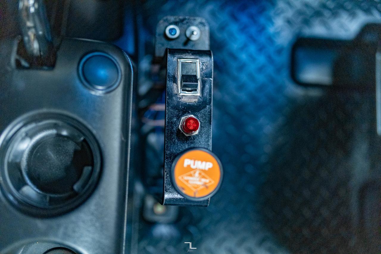 2004 GMC C7500 Topkick Reg Cab 12 Ft Dump Box Red Deer AB