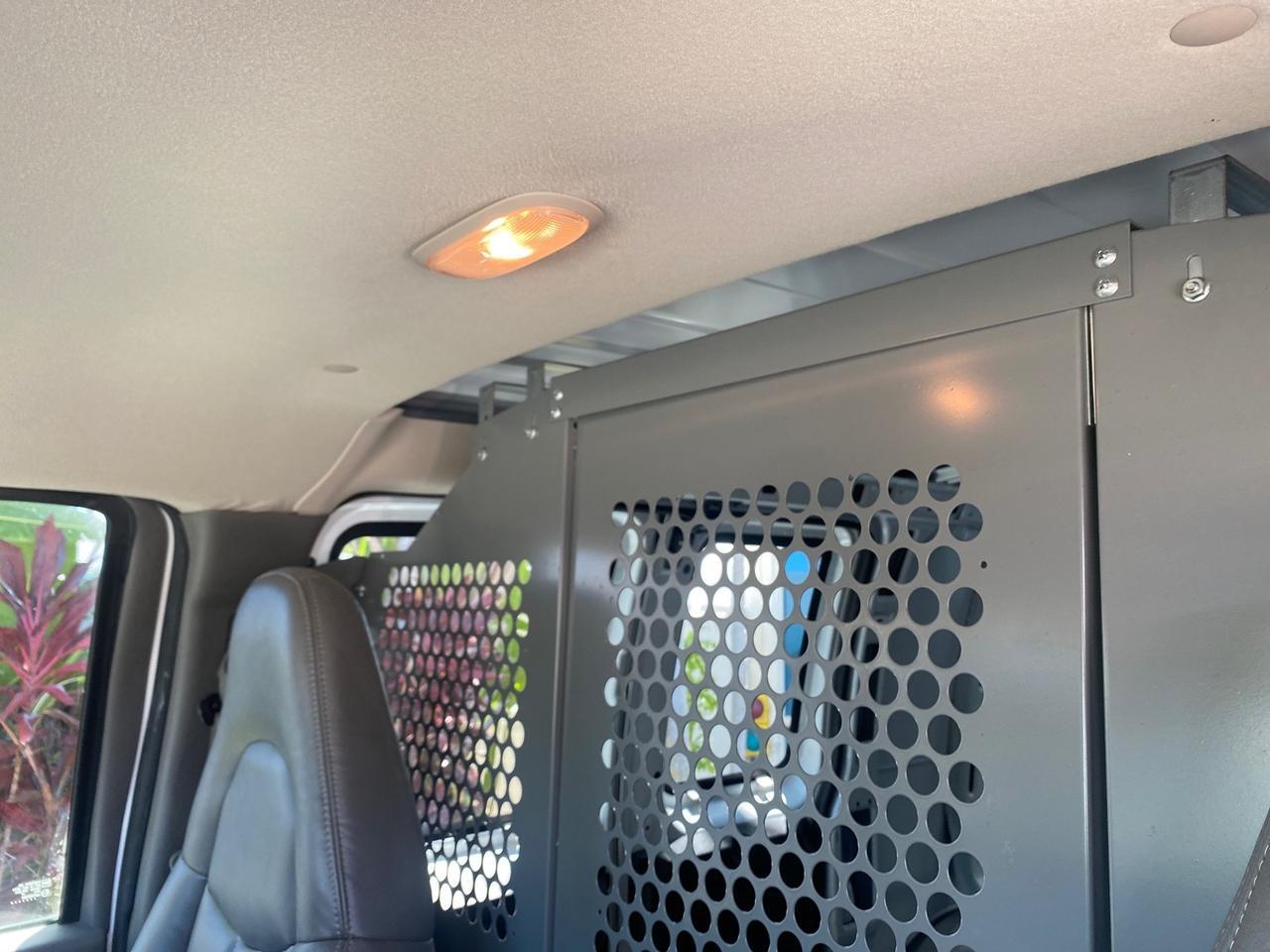 2004 GMC Savana Cargo Van 1 OWNER FL Pompano Beach FL