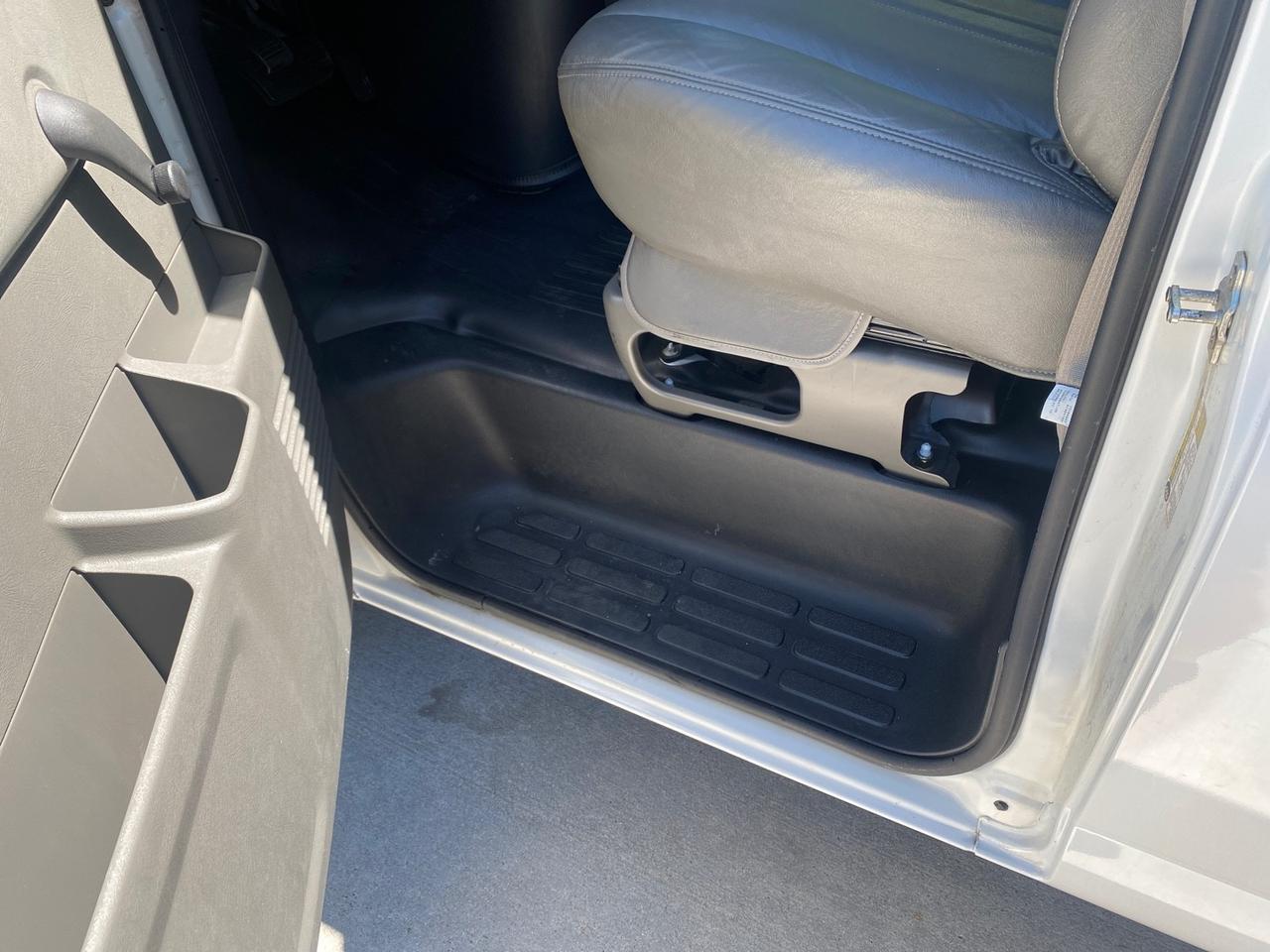 2004 GMC Savana Cargo Van 1 OWNER FL Pompano Beach FL