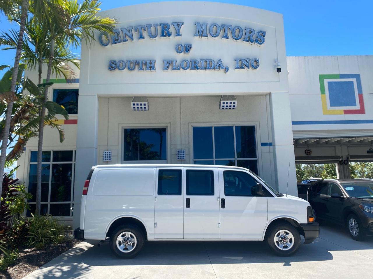 2004 GMC Savana Cargo Van 1 OWNER FL Pompano Beach FL