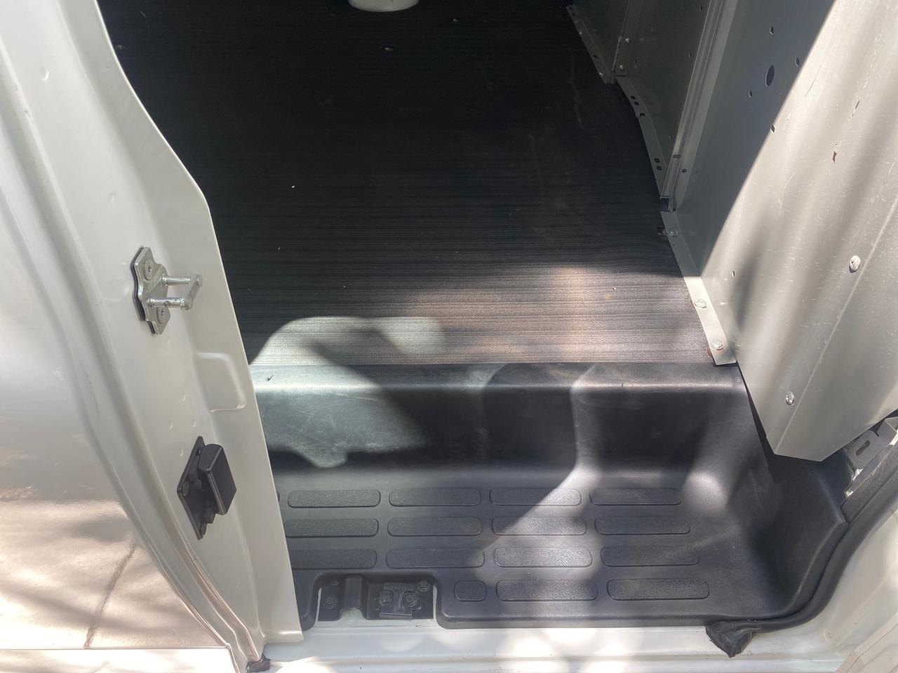 2004 GMC Savana Cargo Van 1 OWNER FL Pompano Beach FL