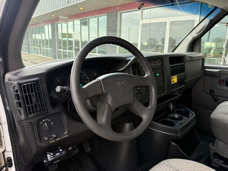 2004 GMC Savana G3500 Utility Bed C7L Collinsville OK