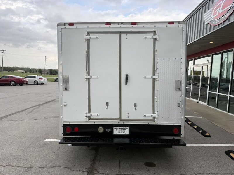 2004 GMC Savana G3500 Utility Bed C7L Collinsville OK