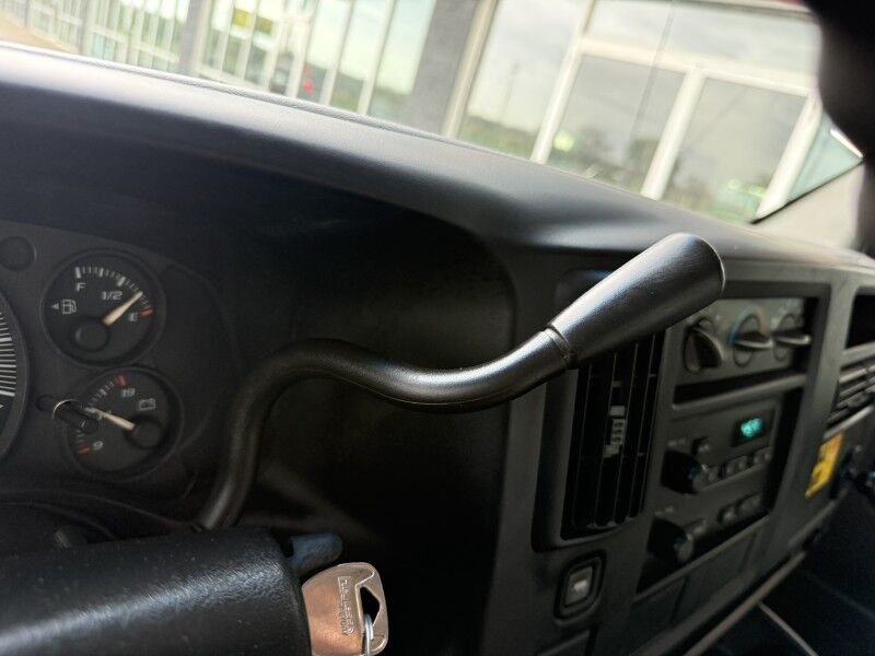 2004 GMC Savana G3500 Utility Bed C7L Collinsville OK