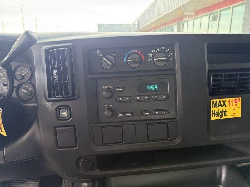 2004 GMC Savana G3500 Utility Bed C7L Collinsville OK