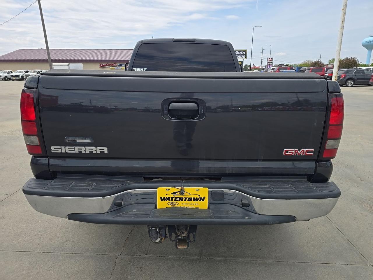 2004 GMC Sierra 2500HD SLE Watertown SD