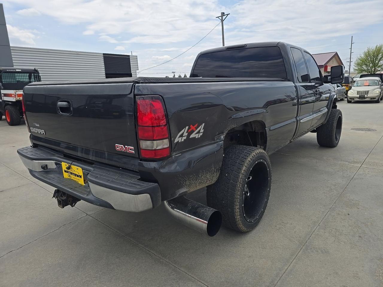 2004 GMC Sierra 2500HD SLE Watertown SD