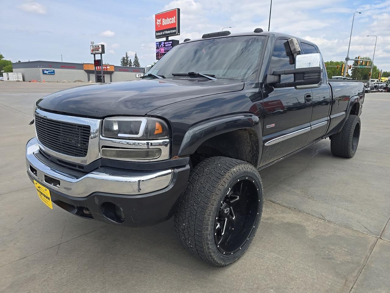 2004 GMC Sierra 2500HD SLE Watertown SD