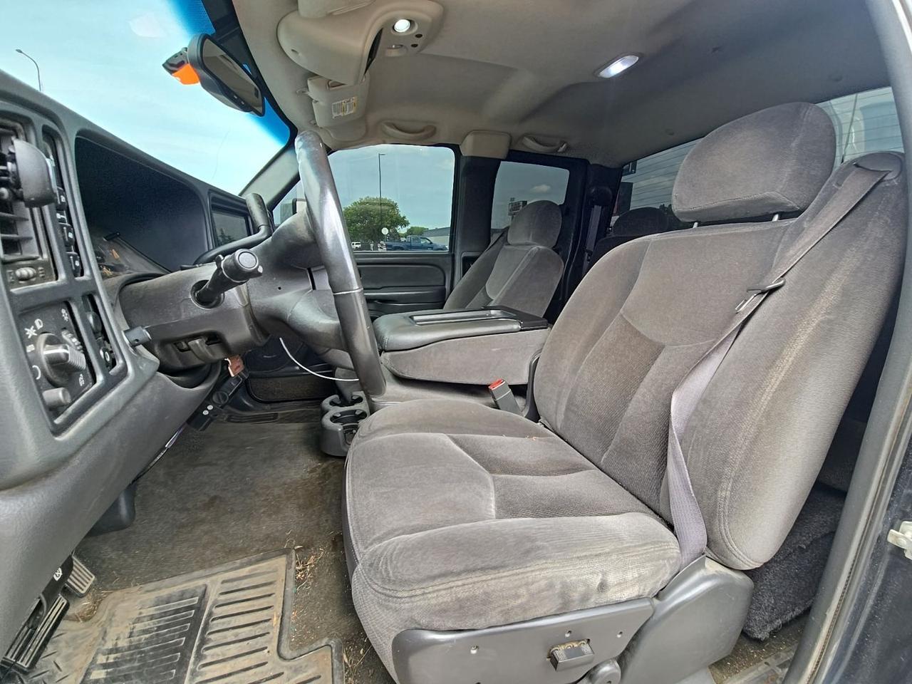 2004 GMC Sierra 2500HD SLE Watertown SD