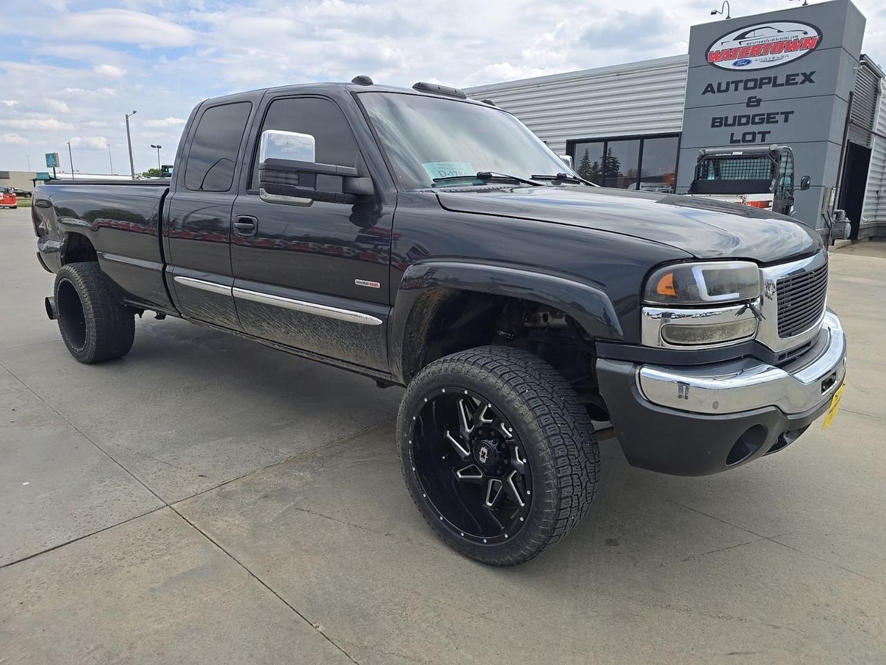 2004 GMC Sierra 2500HD SLE Watertown SD