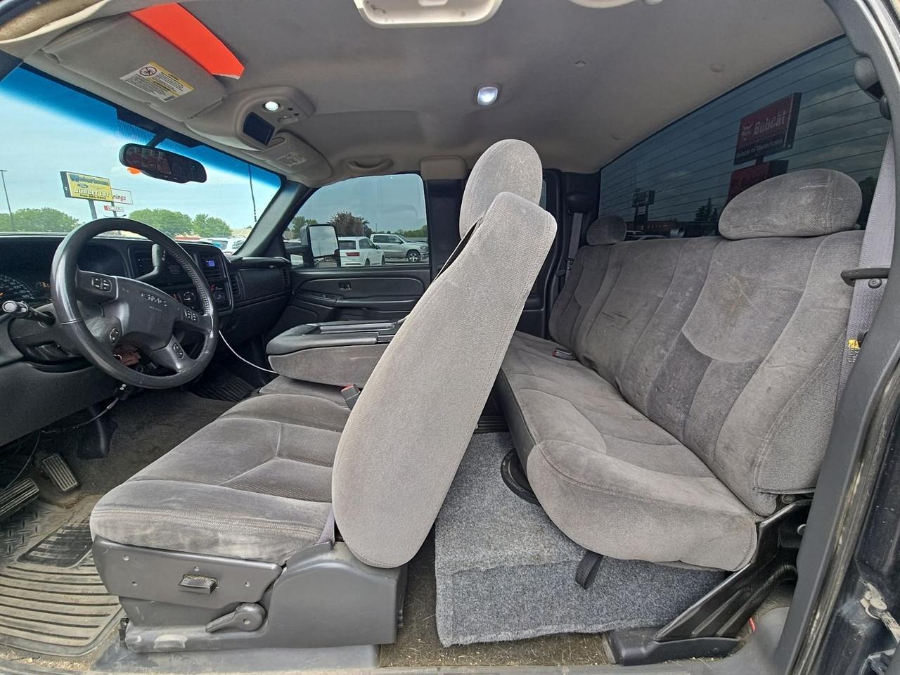2004 GMC Sierra 2500HD SLE Watertown SD
