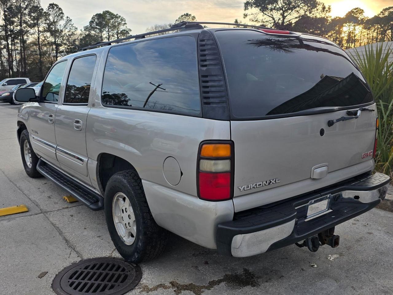 2004 GMC Yukon XL 1500 SLT