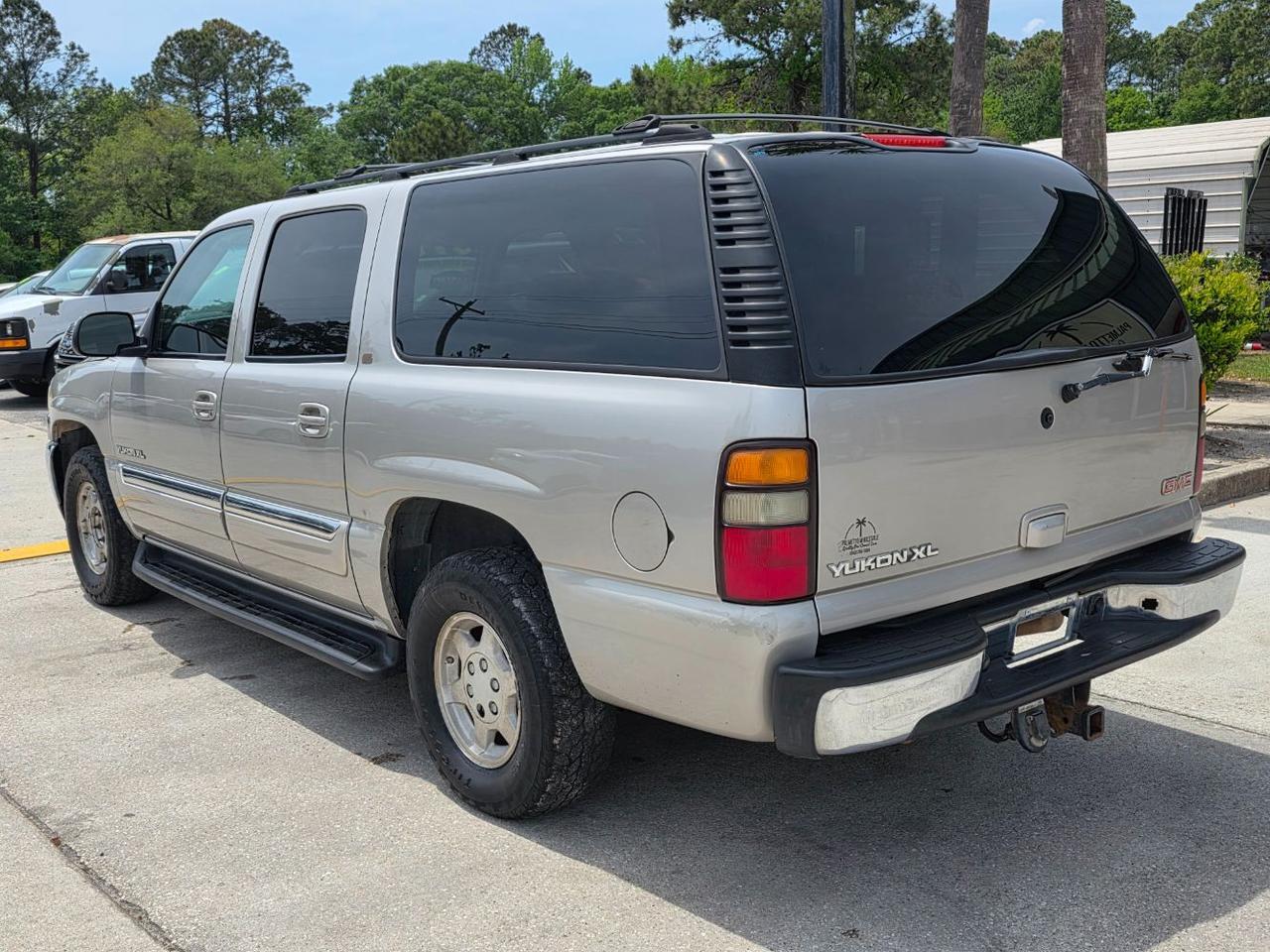 2004 GMC Yukon XL 1500 SLT