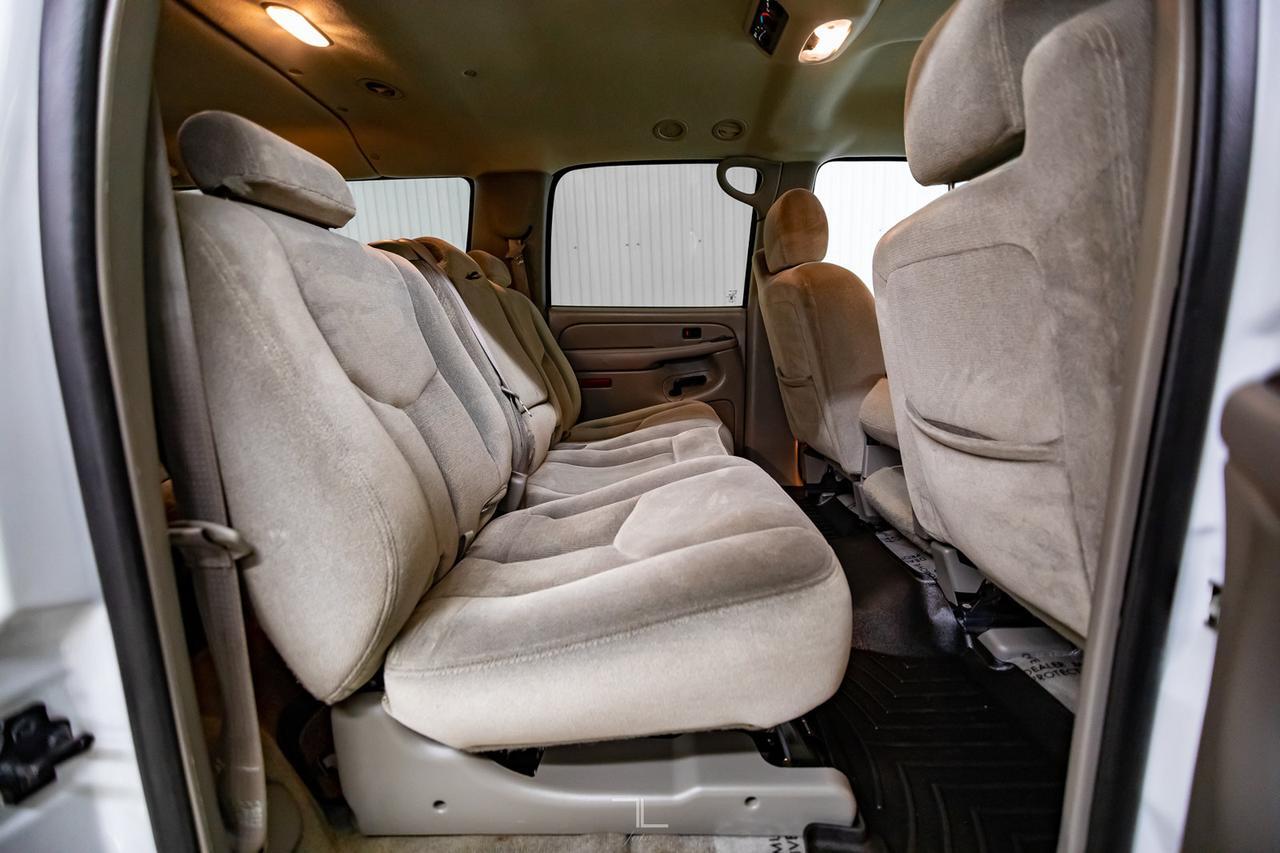 2004 GMC Yukon XL 2500 4x4 SLE Third Row Seating Red Deer AB