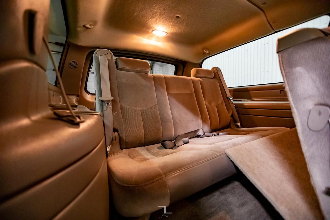 2004 GMC Yukon XL 2500 4x4 SLE Third Row Seating Red Deer AB