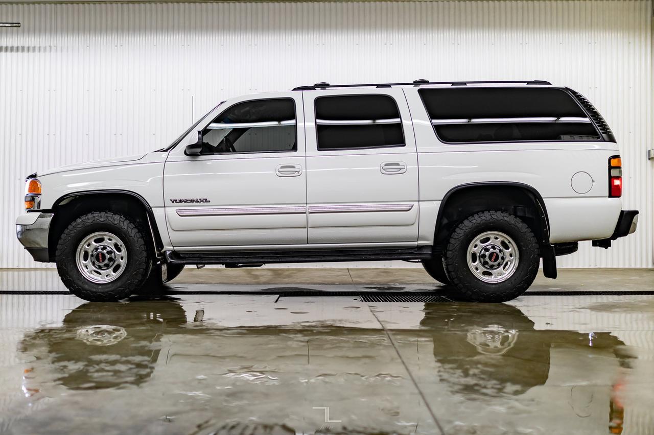 2004 GMC Yukon XL 2500 4x4 SLE Third Row Seating Red Deer AB