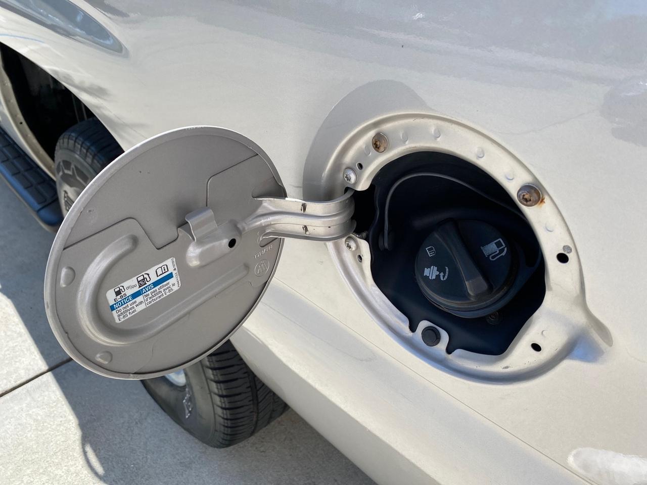 2004 GMC Yukon XL SLE 1 OWNER LEATHER SUNROOF Pompano Beach FL