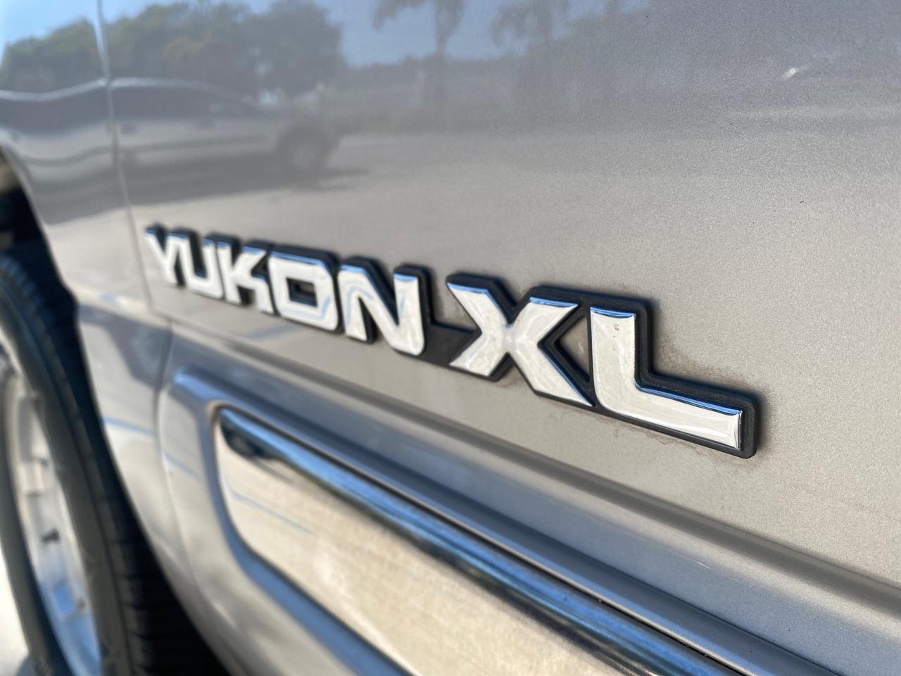 2004 GMC Yukon XL SLE 1 OWNER LEATHER SUNROOF Pompano Beach FL