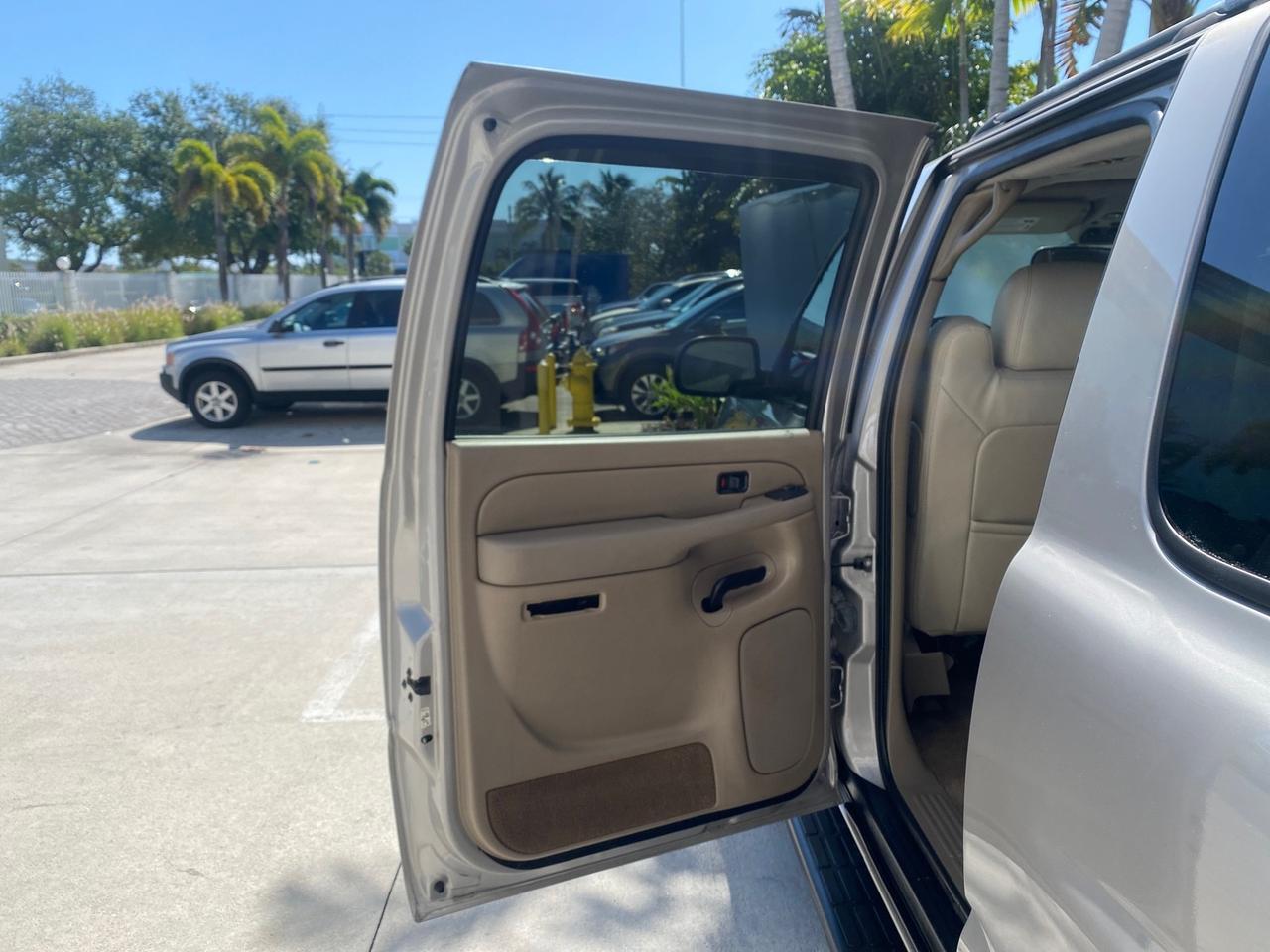 2004 GMC Yukon XL SLE 1 OWNER LEATHER SUNROOF Pompano Beach FL