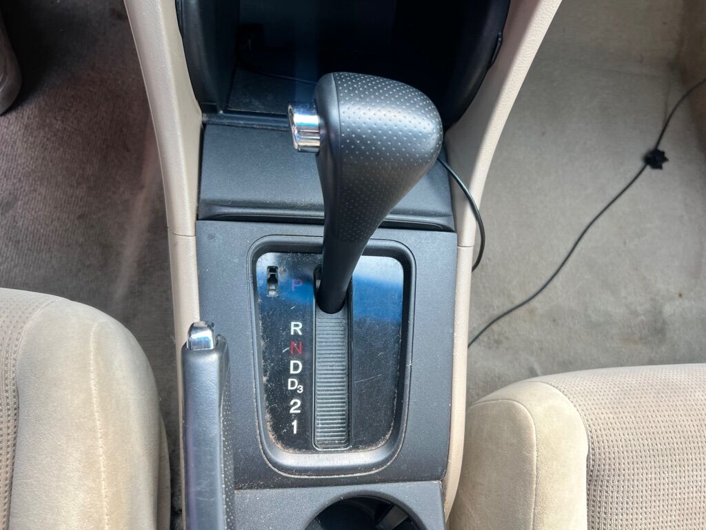 2004 HONDA ACCORD LX Des Moines WA