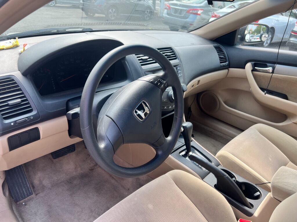 2004 HONDA ACCORD LX Des Moines WA