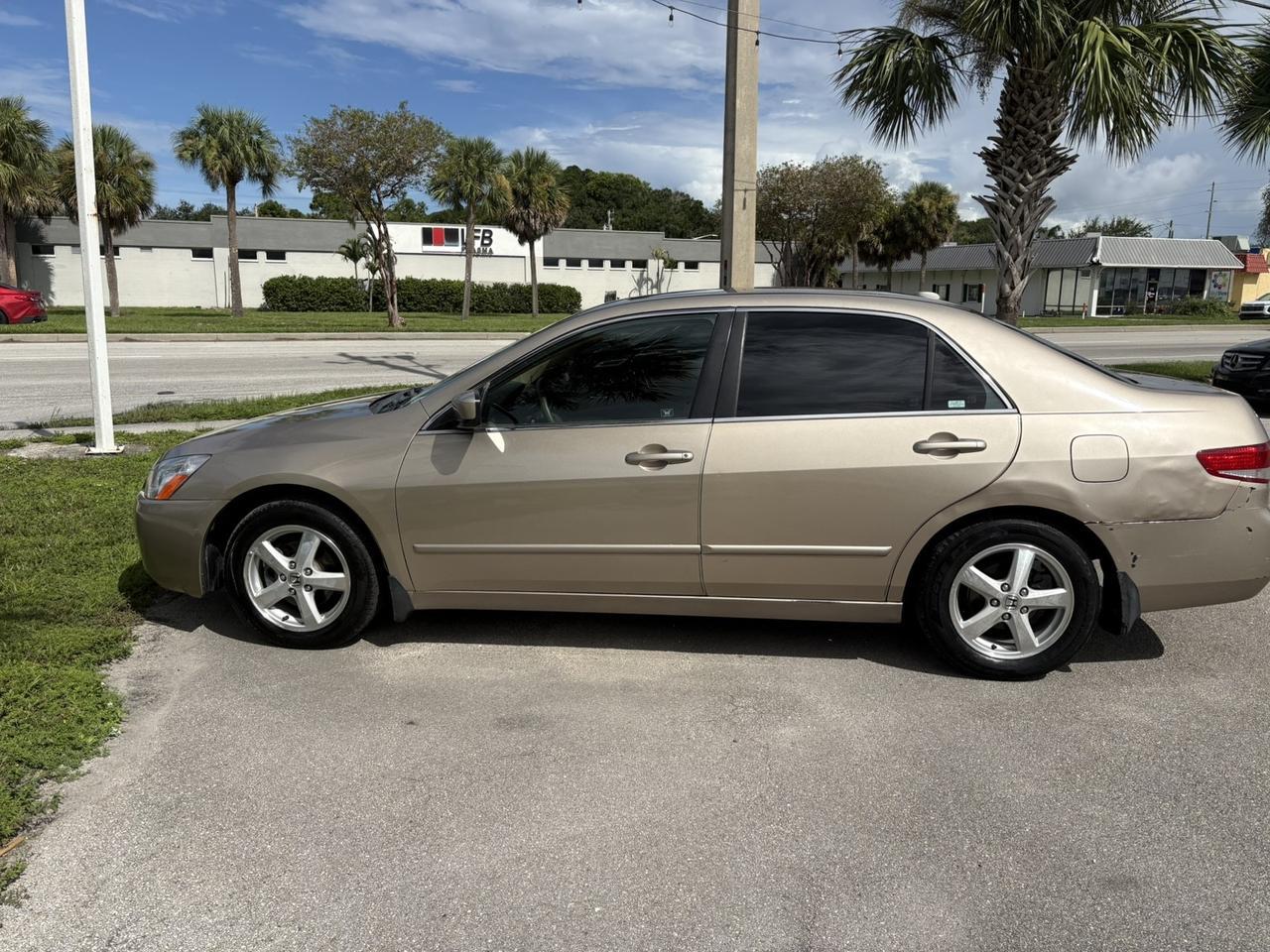 2004 Honda Accord Sdn EX