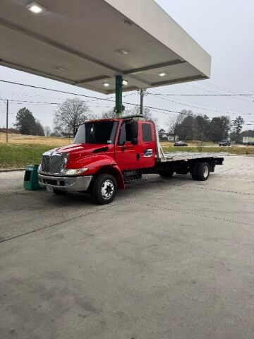 2004 INTERNATIONAL 4000 4300
