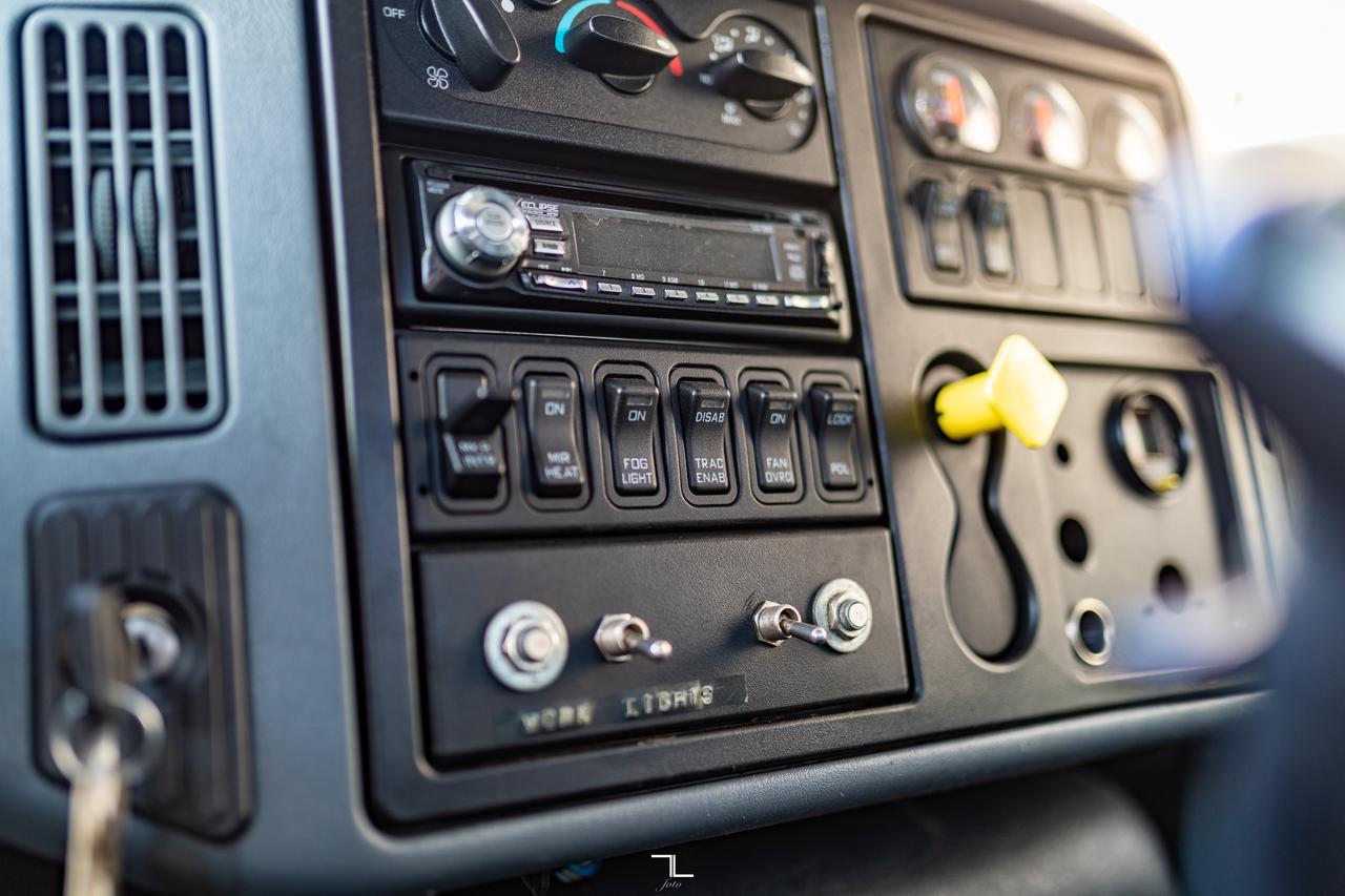 2004 International 7500 Dump Truck Day Cab Heavy Specs Tandem Axle Diesel Red Deer AB