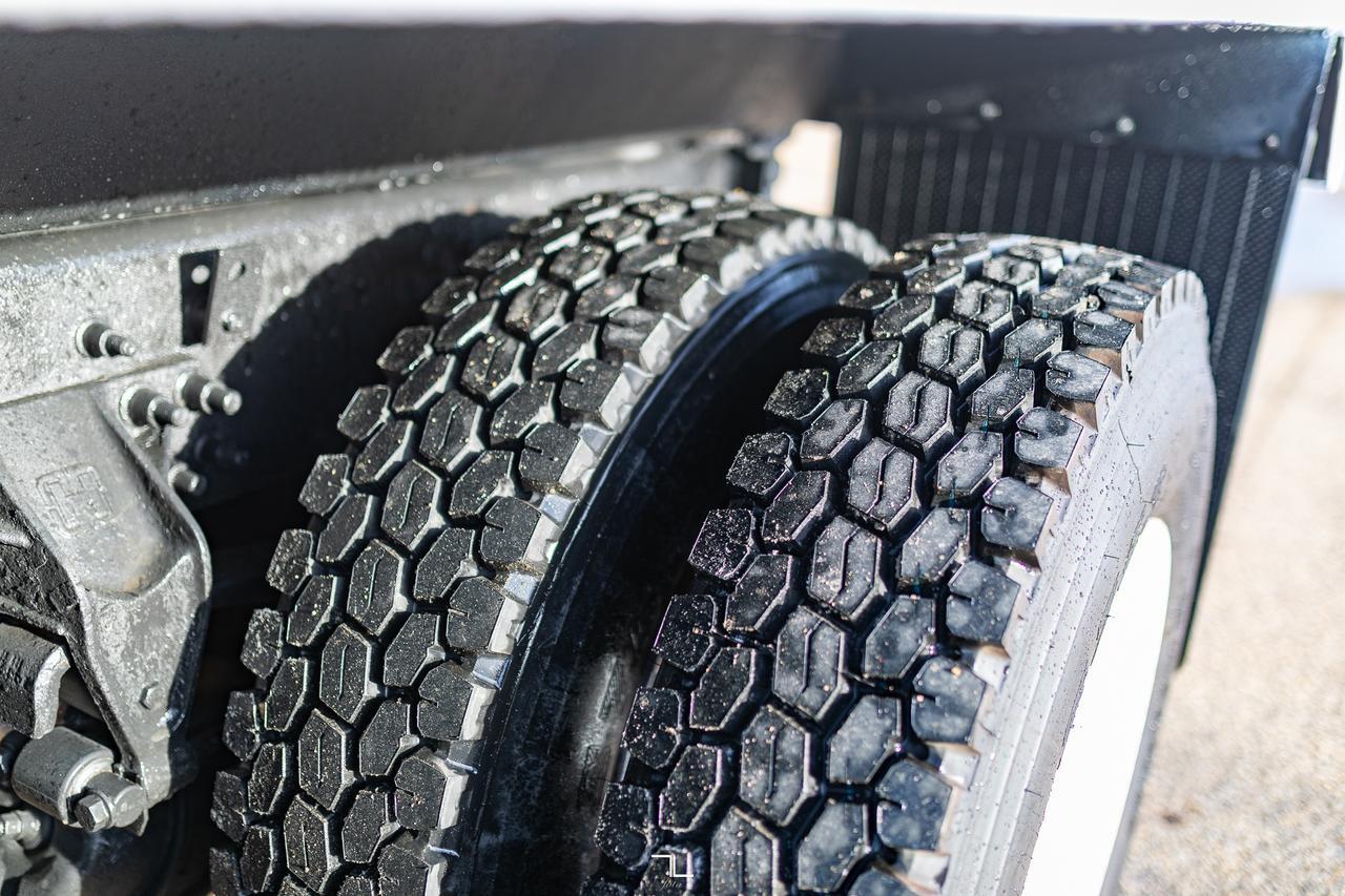 2004 International 7500 Dump Truck Day Cab Heavy Specs Tandem Axle Diesel Red Deer AB