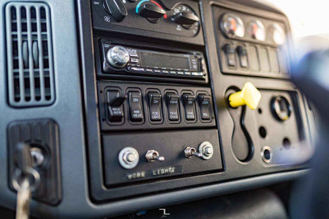 2004 International 7500 Dump Truck Day Cab Heavy Specs Tandem Axle Diesel Red Deer AB