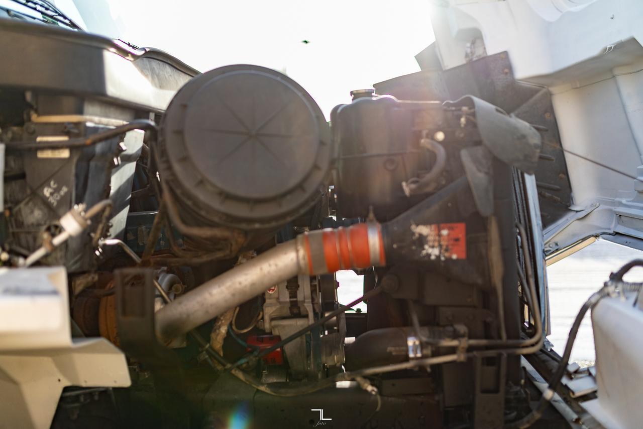 2004 International 7500 Dump Truck Day Cab Heavy Specs Tandem Axle Diesel Red Deer AB